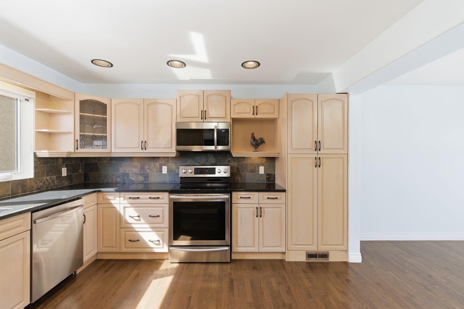 1315 Lake Michigan Crescent SE