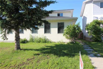 1019 Smith Avenue Crossfield AB T0M 0S0