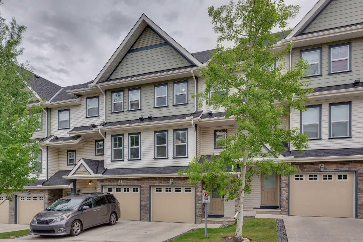 55 Panatella Road NW