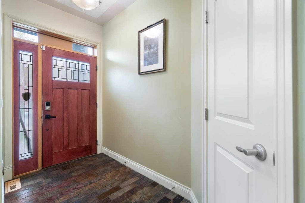 Photo of 2323 22 Avenue SW, Calgary, AB T2T 0T1 (MLS # A2348482)