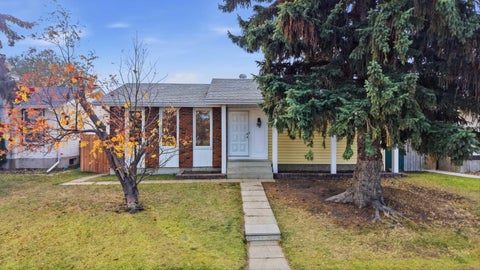 Photo of 97 Neville Close, Red Deer, AB T4P 1T8 (MLS # A2354928)