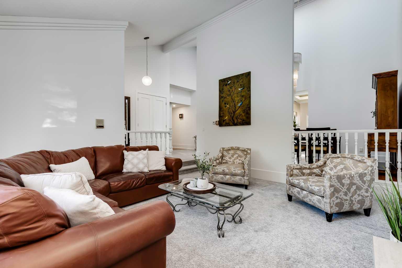 35 Oakmount Court SW 18