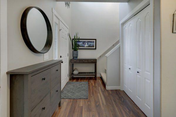 124 Stonegate Close NW