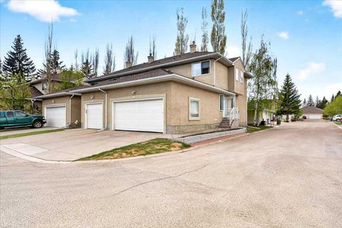 Photo of 15 Cedarview Mews, Calgary, AB T2W 6H8 (MLS # A2312178)