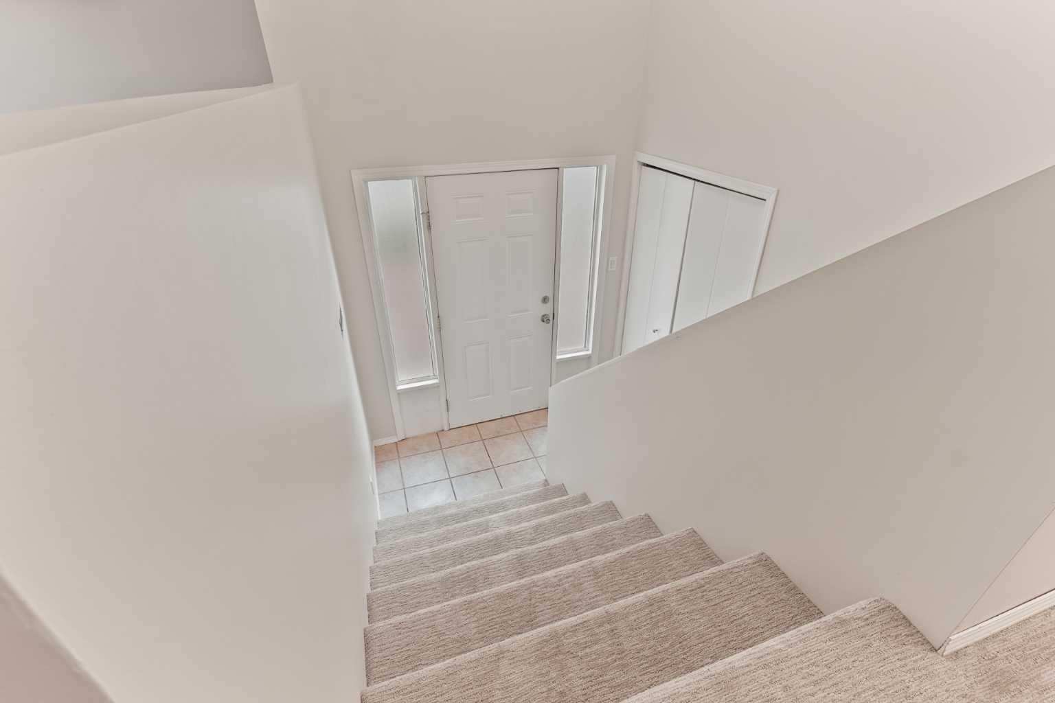 182 Oxford Road W