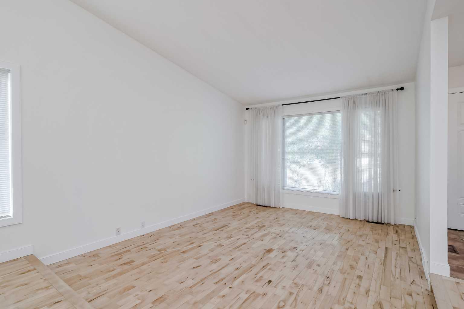 128 Bermuda Drive NW