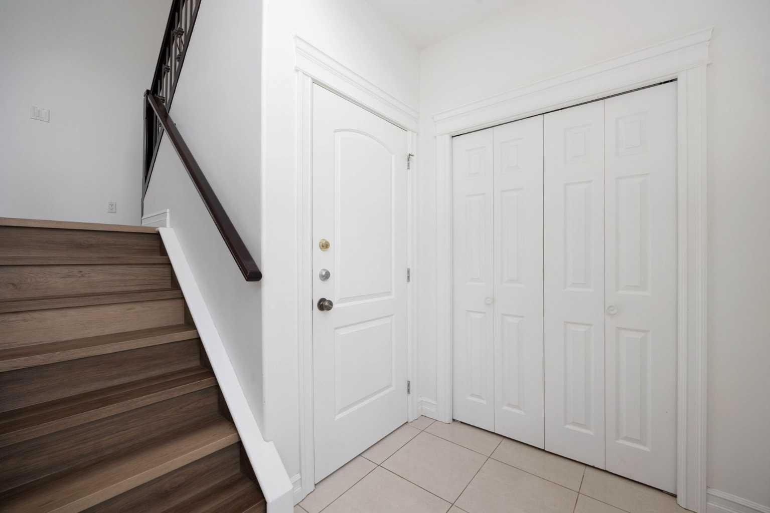 248 Hawthorn Way