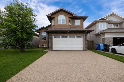 Photo of 248 Hawthorn Way, Fort McMurray, AB T9K 0T2 (MLS # A2321593)