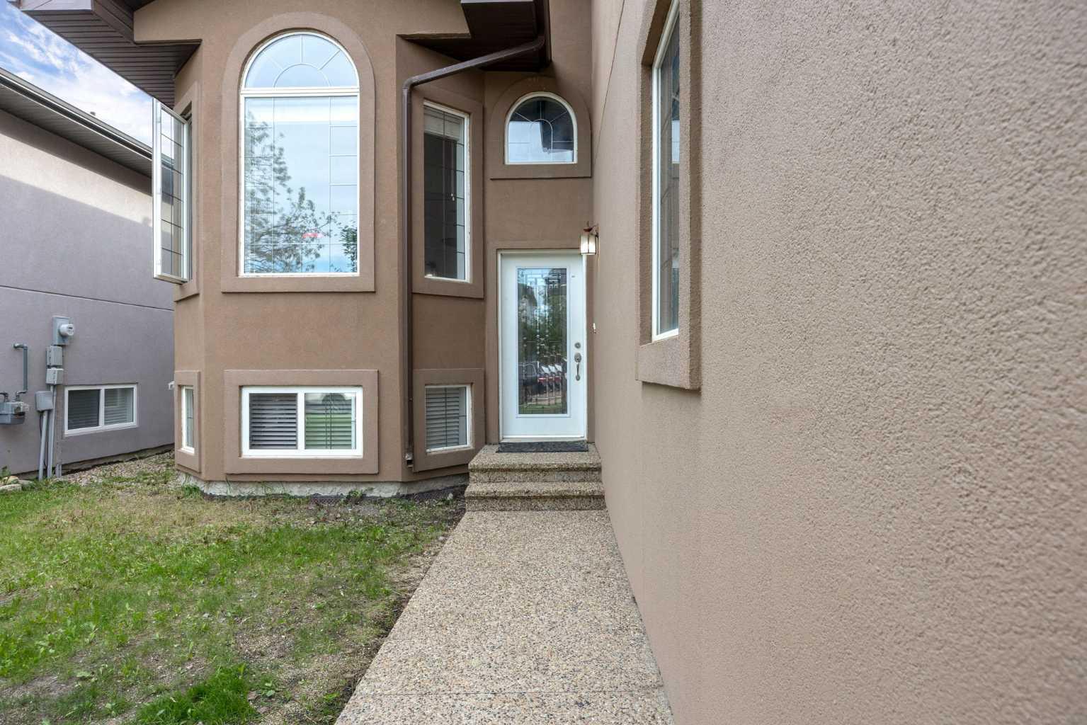 248 Hawthorn Way
