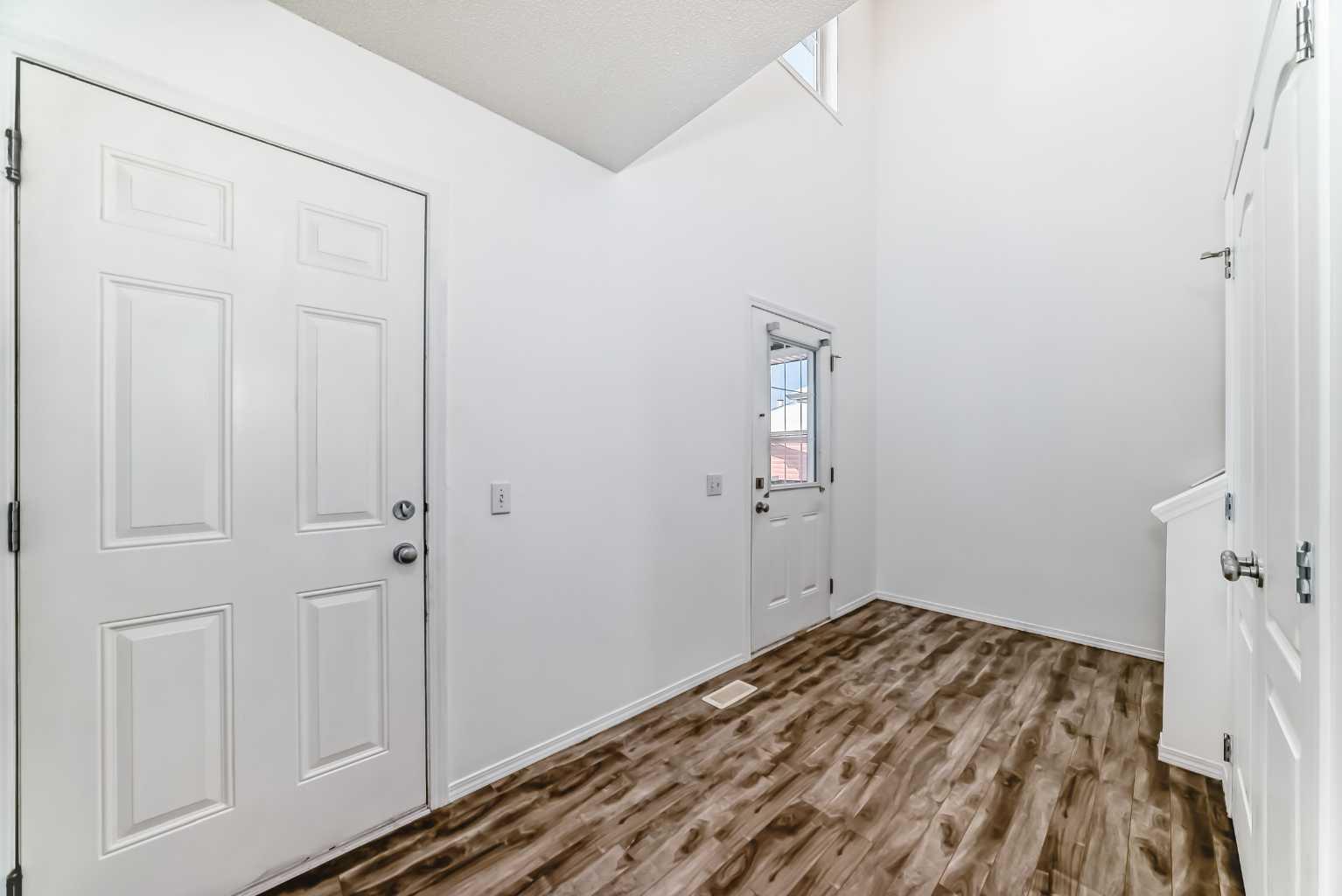 120 Springmere Grove