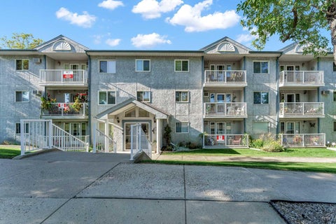 Photo of 252 4 Street SE #304, Medicine Hat, AB T1A 0K1 (MLS # A2346568)