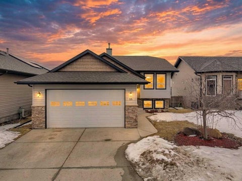 Photo of 88 Valentine Crescent, Red Deer, AB T4R 0E8 (MLS # A2300378)