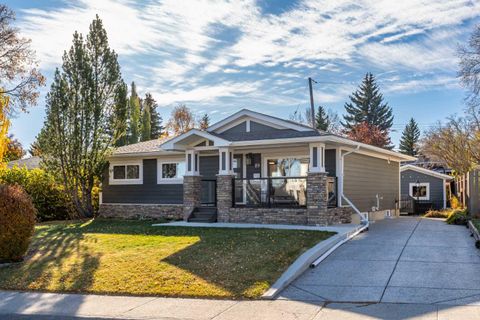 89 Woodlark Drive SW Calgary AB T3C 3H6