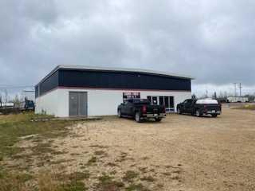 Photo of 3 Onely Crescent, Swan Hills, AB T0G 2C0 (MLS # A2265235)