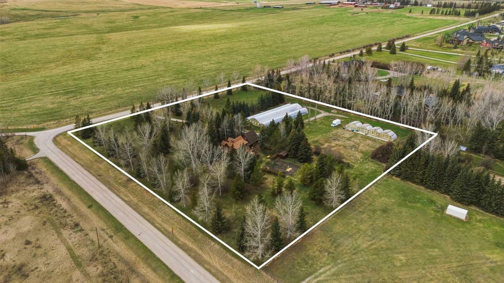 Photo of 240074 Range Road 32, Rural Rocky View County, AB T3Z 1M3 (MLS # A2308003)