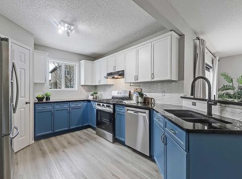 Tiny photo for 9 Royal Elm Mews NW, Calgary, AB T3G 5P6 (MLS # A2300636)