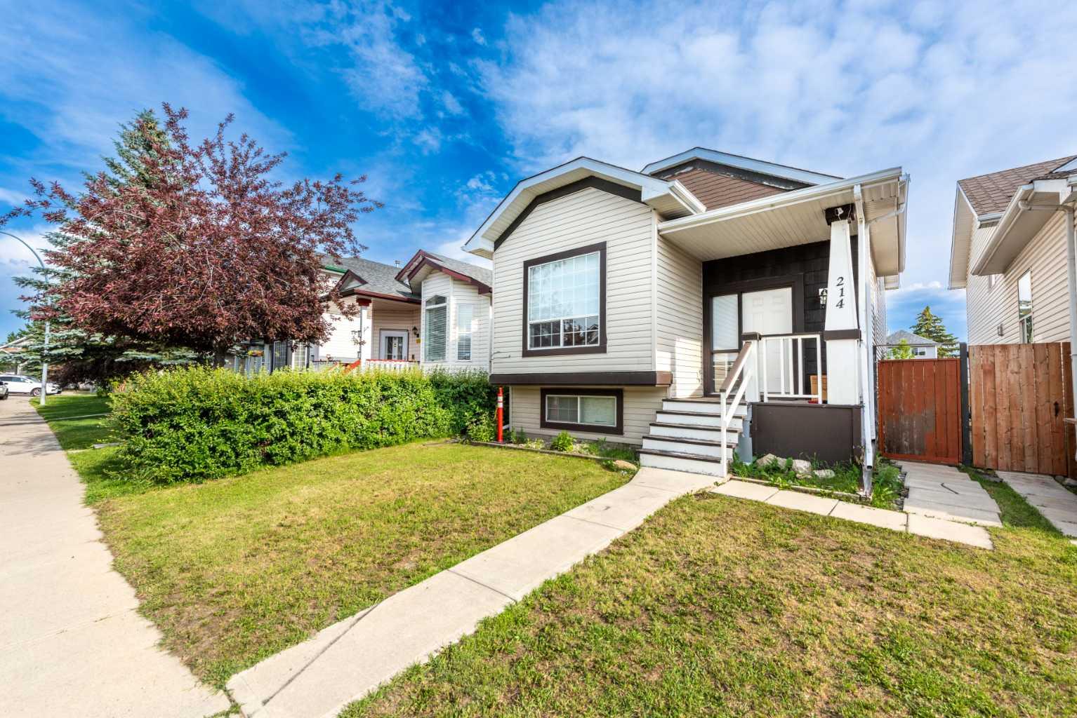 214 Erin Circle SE