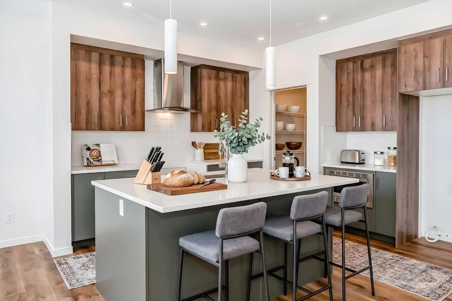 23 Bartlett Crescent SE