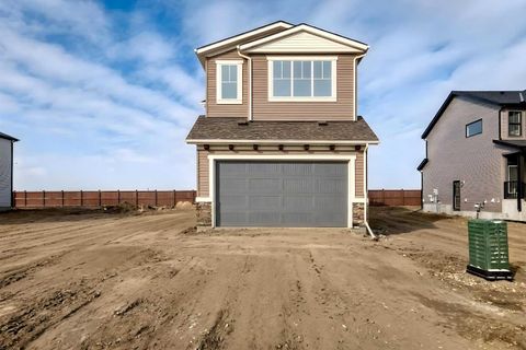 Photo of 23 Bartlett Crescent SE, Calgary, AB T3S 0P5 (MLS # A2293119)