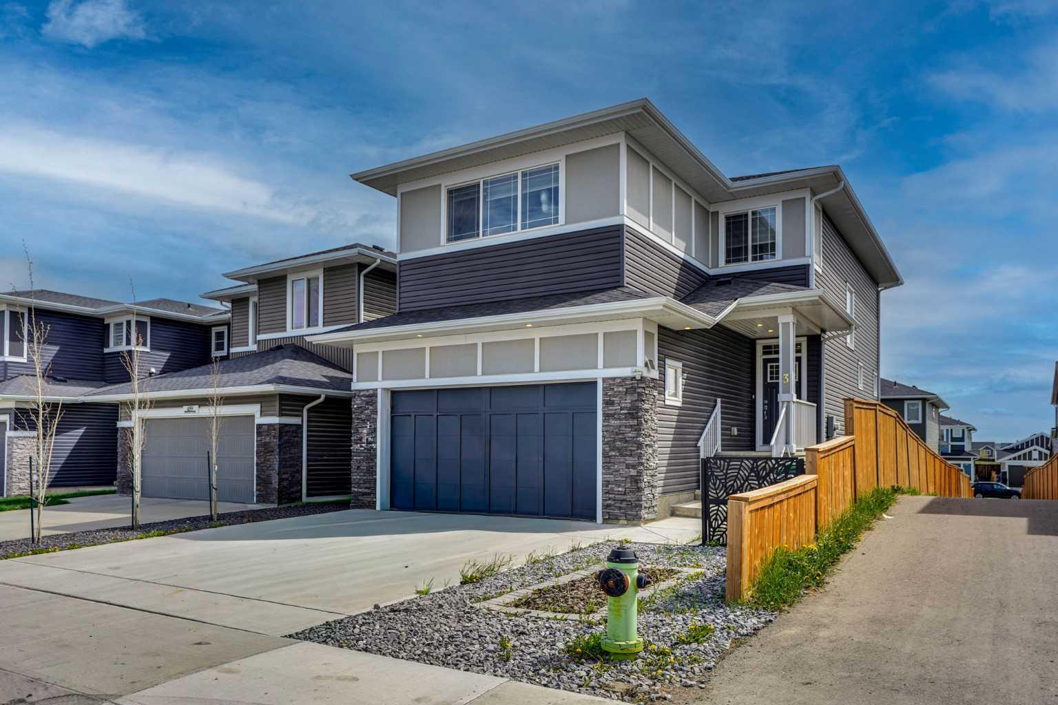 3 Rivercrest Common