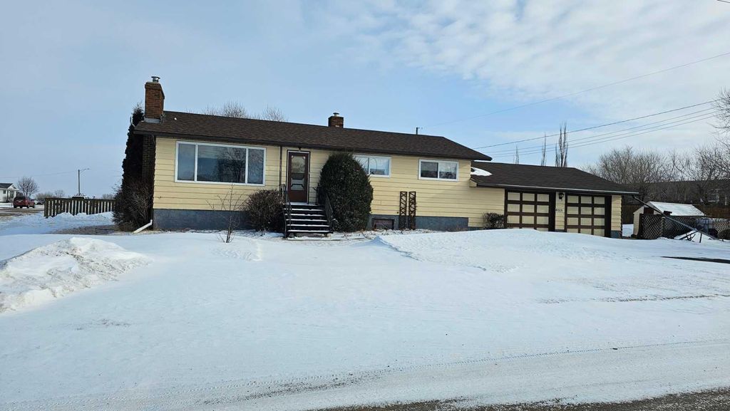 Photo of 4618 WESTMINSTER Avenue, Coronation, AB T0C 1C0 (MLS # A2288678)