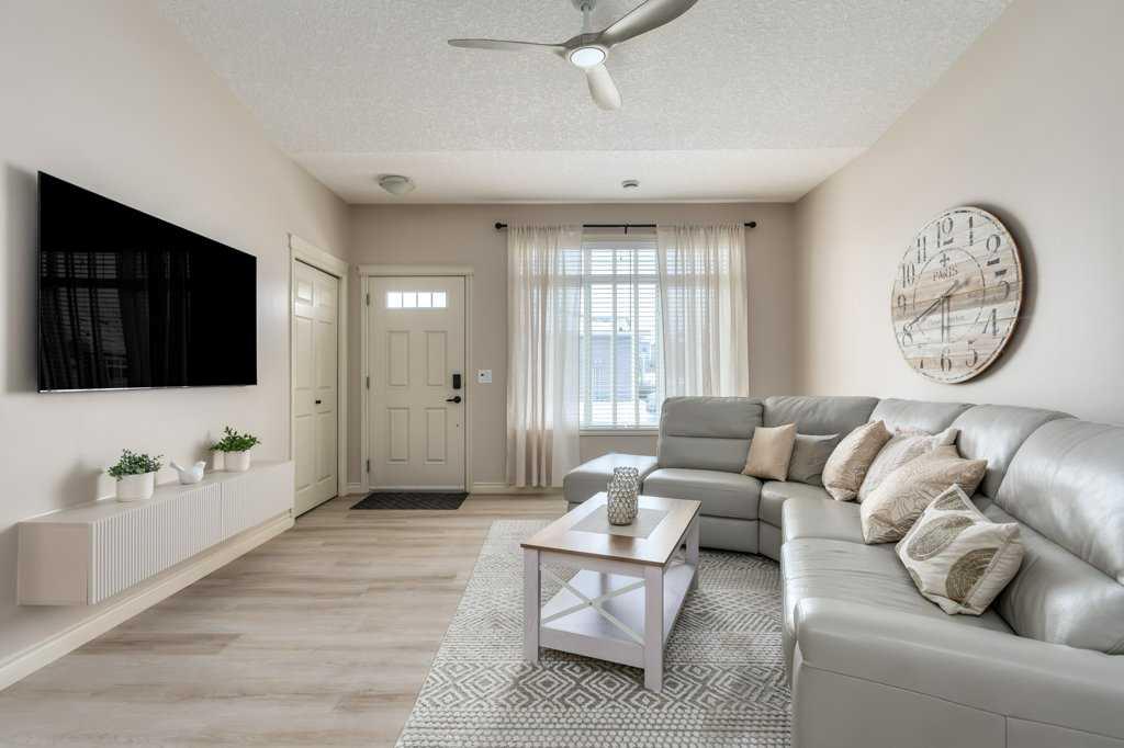 401 Sunvale Crescent NE