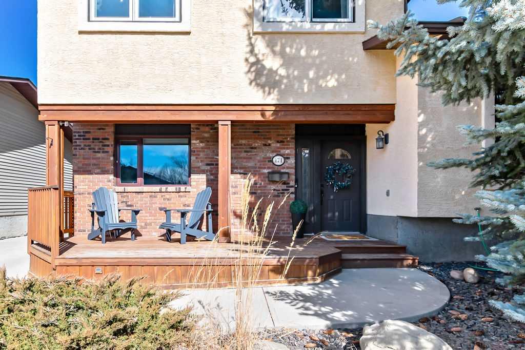 171 Woodridge Place SW