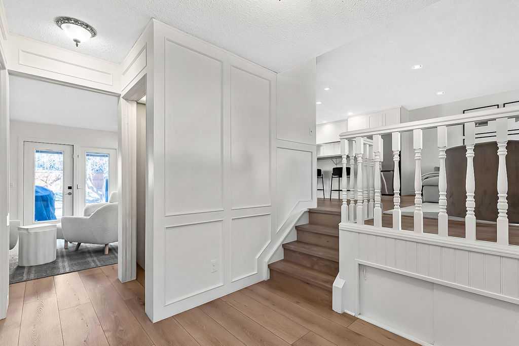 171 Woodridge Place SW