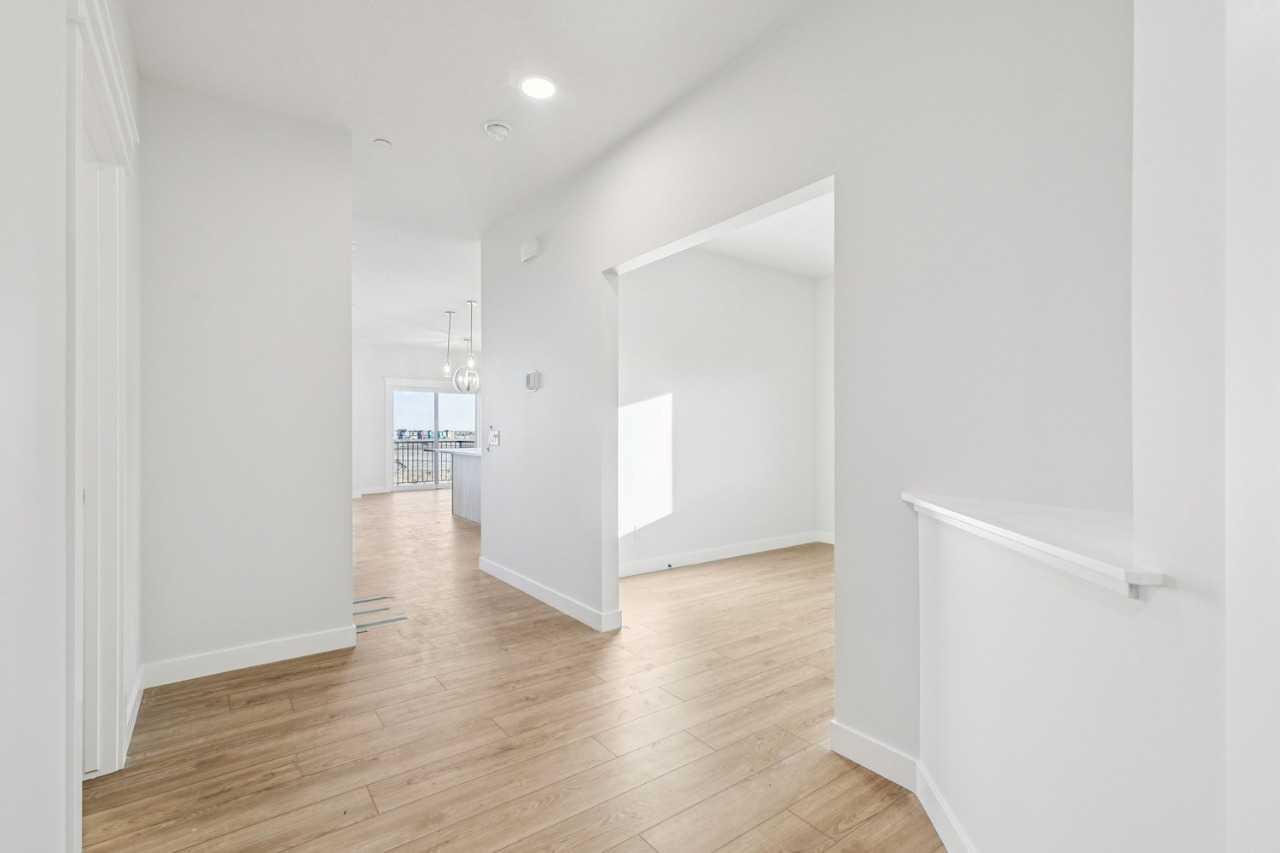 418 Hotchkiss Manor SE