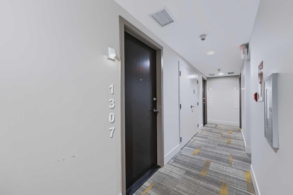 Photo of 901 10 Avenue SW #1307, Calgary, AB T2R 0B5 (MLS # A2349113)