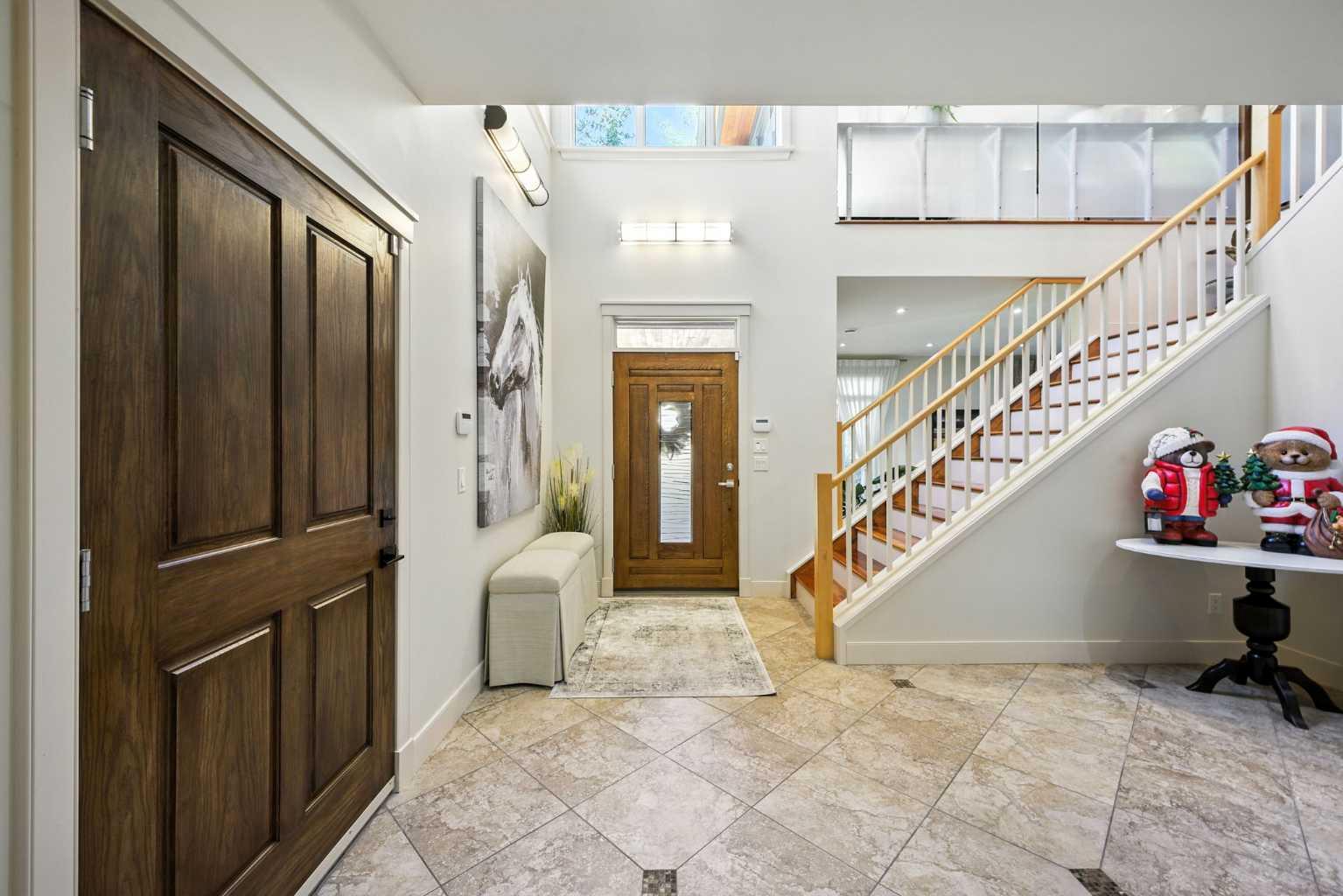 16 Spring Valley Lane SW