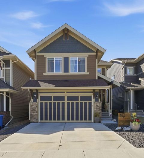 Photo of 19 Masters Green SE, Calgary, AB T3M 2T4 (MLS # A2283659)