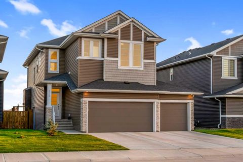 Photo of 628 West Lakeview Drive, Chestermere, AB T1X 1Z7 (MLS # A2258700) Photo of 628 West Lakeview Drive, Chestermere, AB T1X 1Z7 (MLS # A2258700)