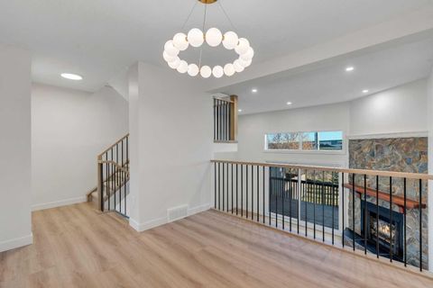 23 Glamis Drive SW 64 Calgary AB T3E 6S3