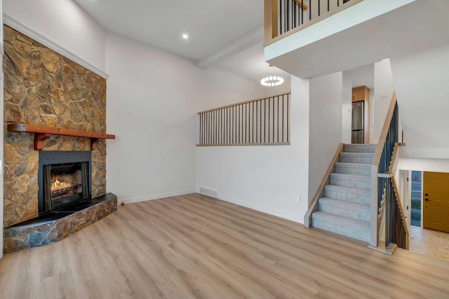 23 Glamis Drive SW 64