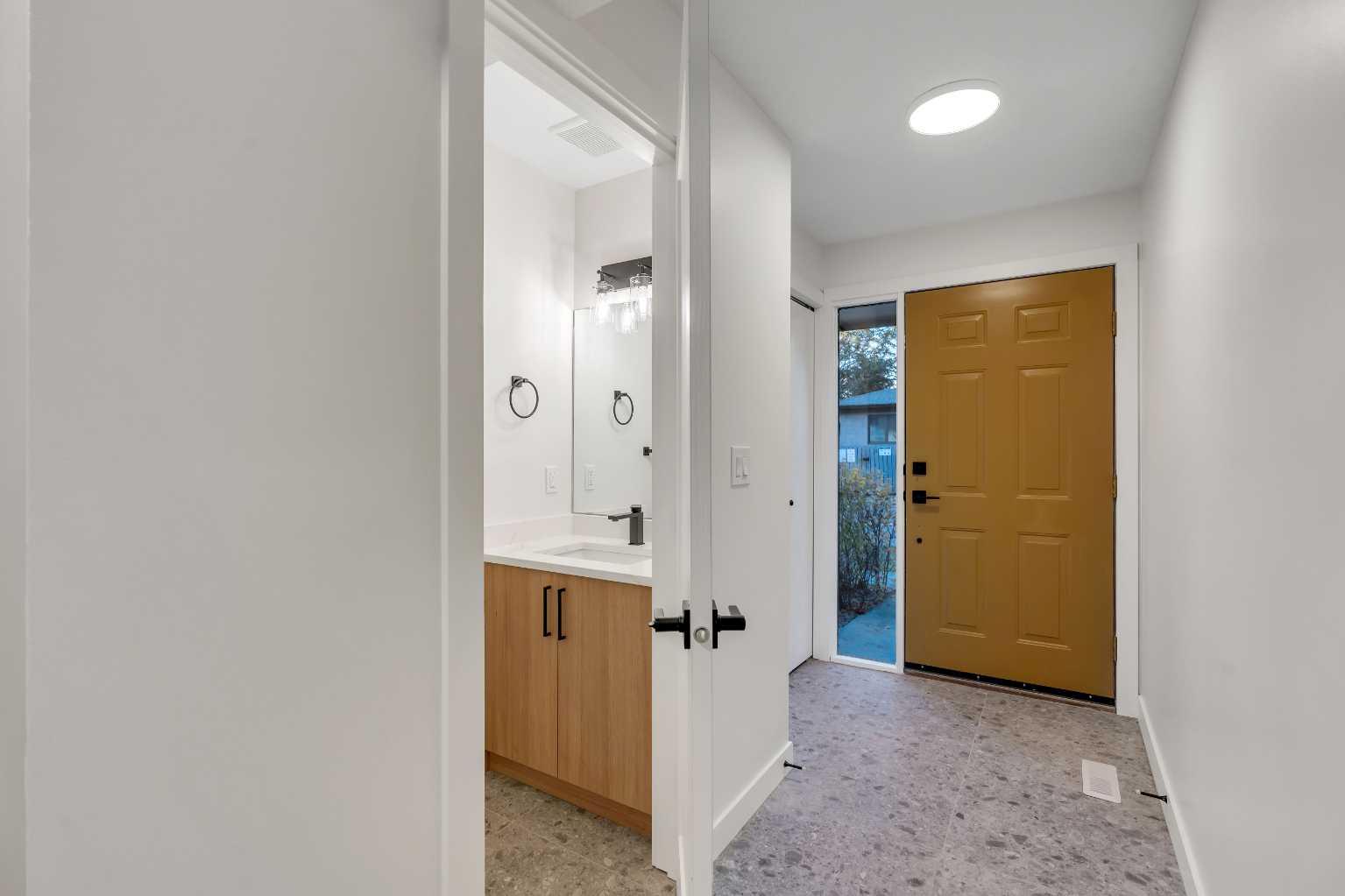23 Glamis Drive SW 64