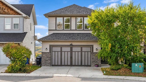 Photo of 64 Heritage Green, Cochrane, AB T4C 0L3 (MLS # A2342132)