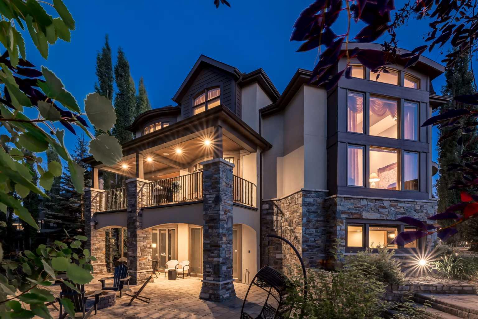 4 Aspen Ridge Bay SW