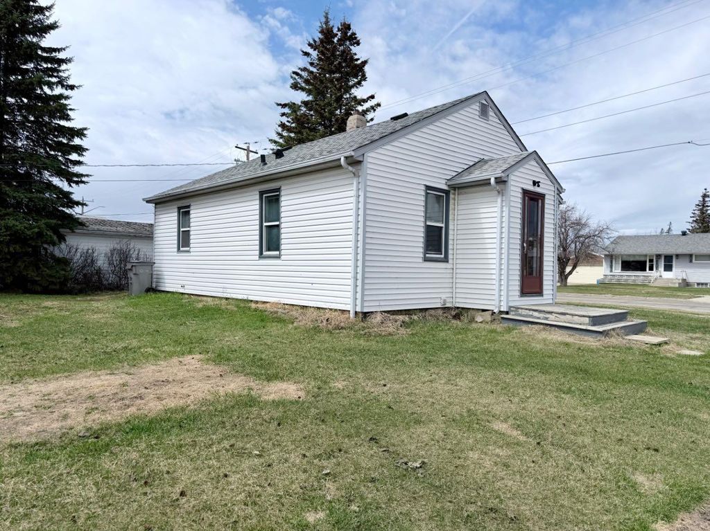 Photo of 4903 53 Avenue, Whitecourt, AB T7S 1A2 (MLS # A2307985)