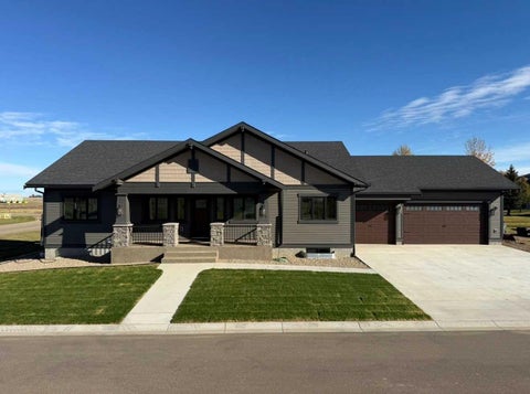 Photo of 25 Blue Heron Bay, Lake Newell Resort, AB T1R 0X5 (MLS # A2352256)