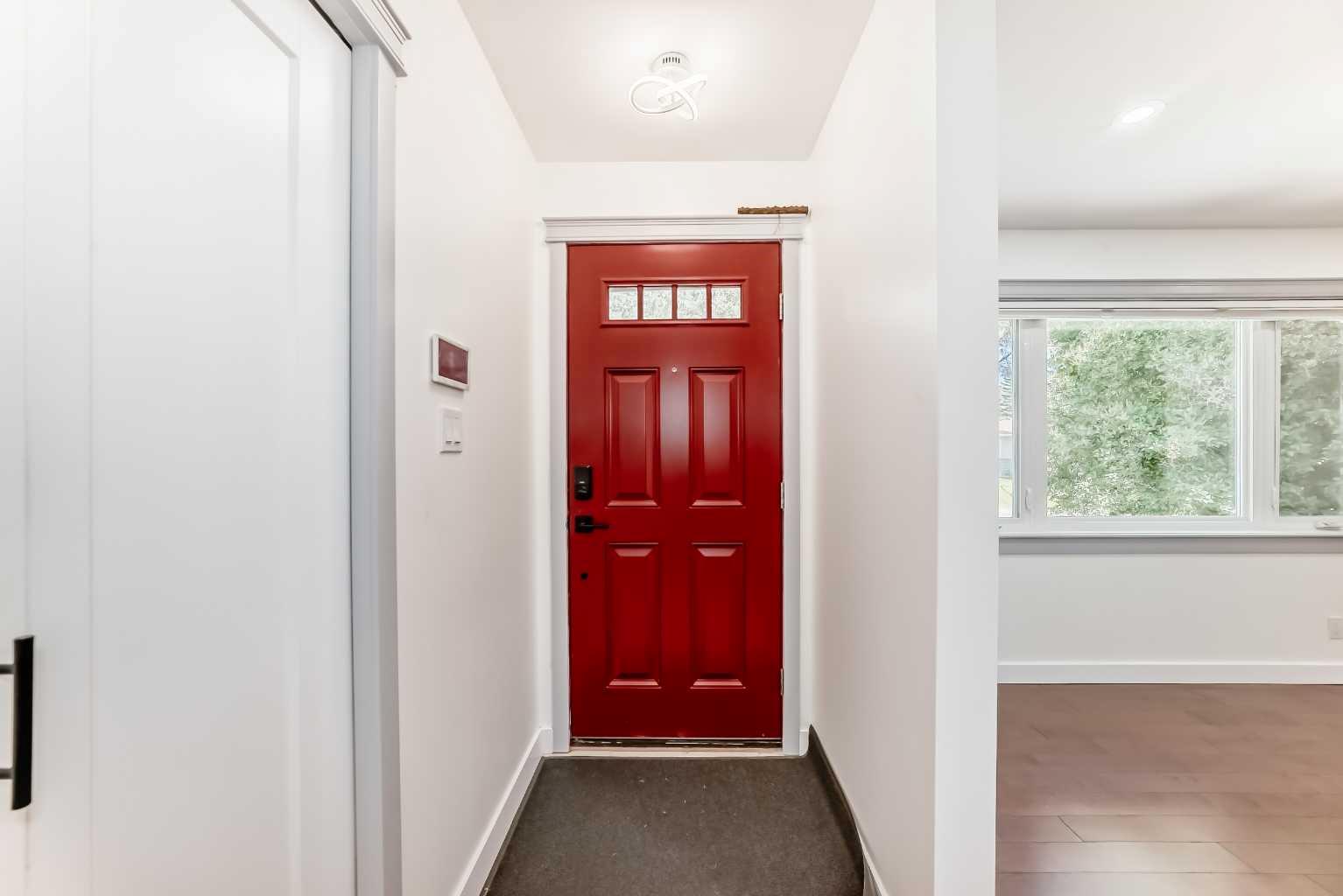 3223 Barr Road NW