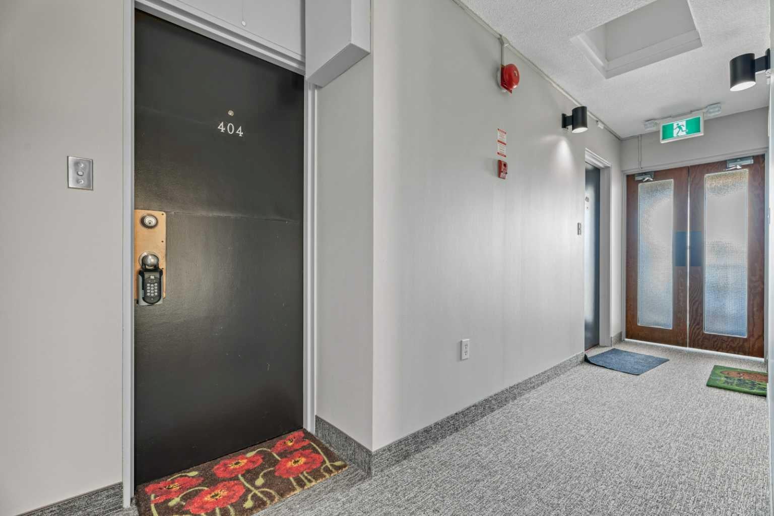 1811 18A Street SW 404