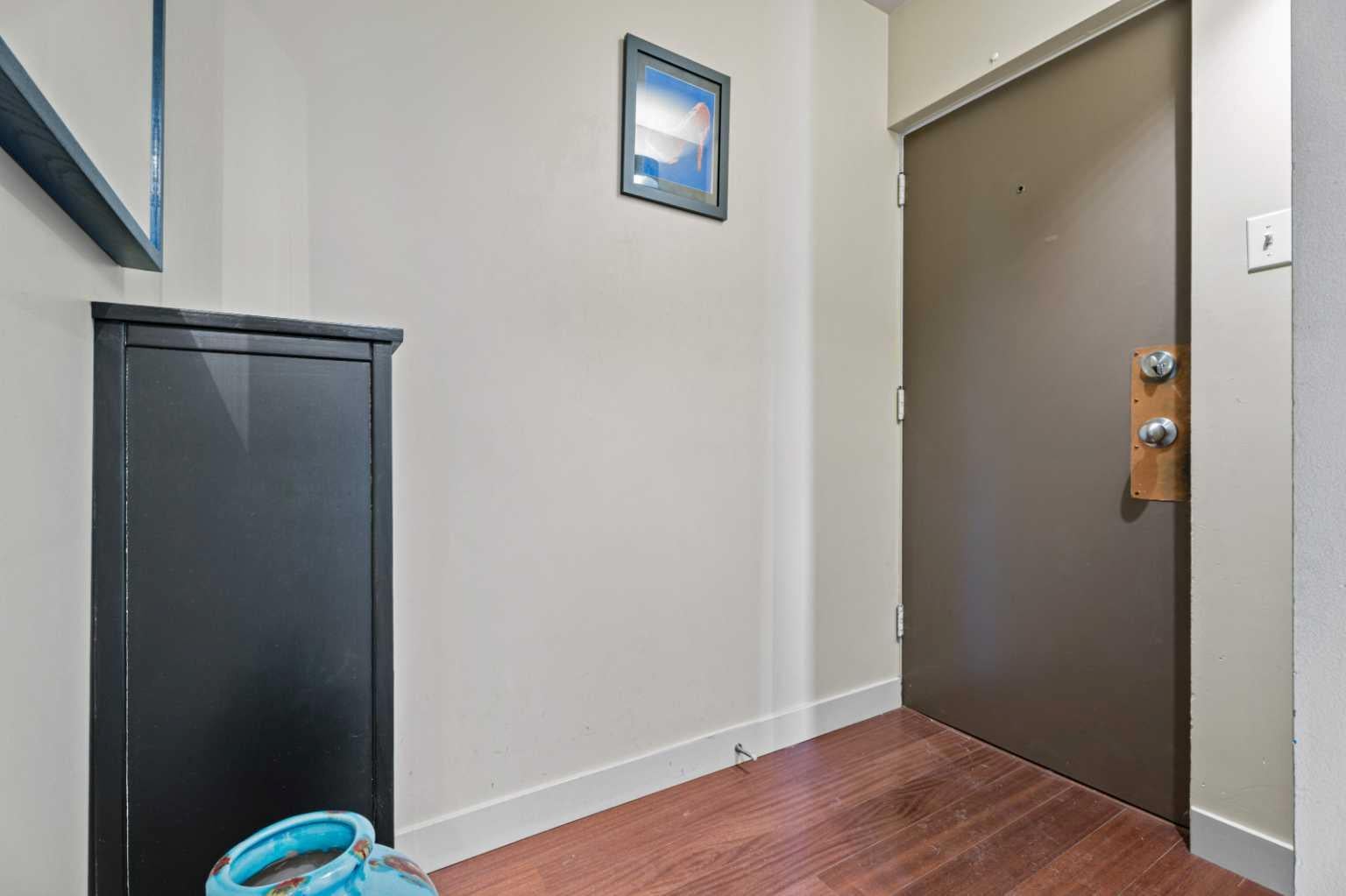 1811 18A Street SW 404