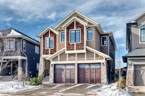 115 Wentworth Hill SW Calgary AB T3H 0N1