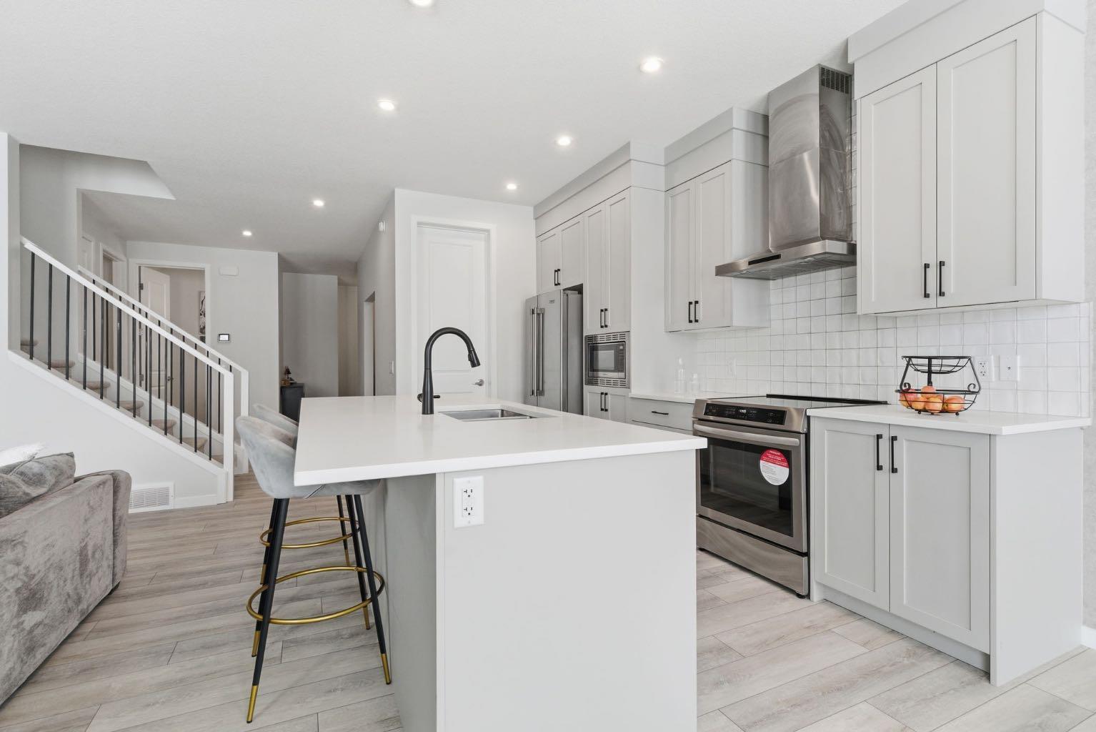 54 Belmont Manor SW
