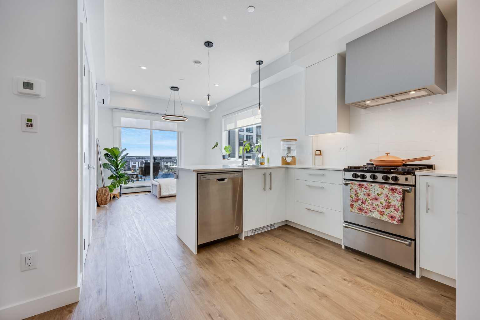 8230 Broadcast Avenue 402