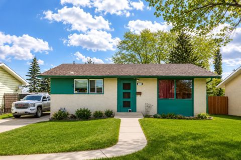 Photo of 11313 101A Street, Grande Prairie, AB T8V 2S3 (MLS # A2301075)