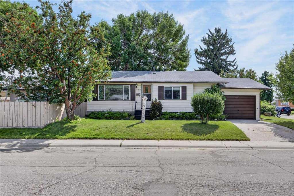 Photo of 1060 Motherwell Road NE, Calgary, AB T2E 6E7 (MLS # A2339747)