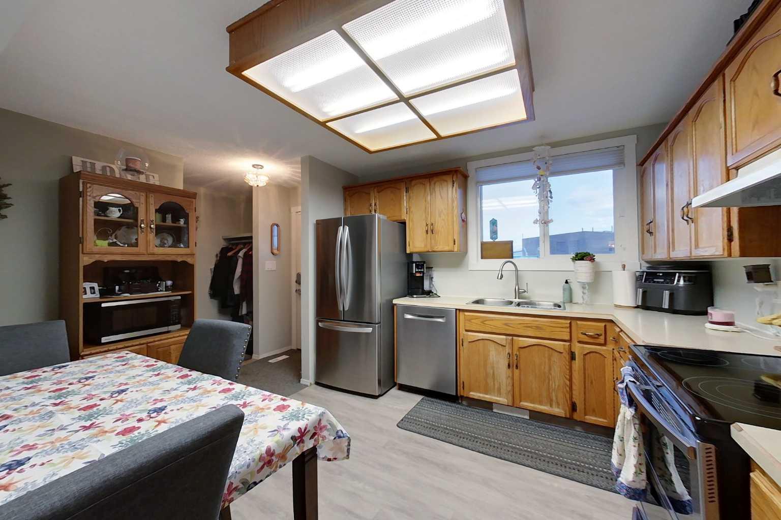 608 Main Street NW 36