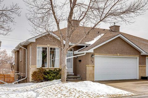 12 Signal Hill Lane SW Calgary AB T3H 3N8